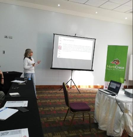 Participó como expositora, la académica y directora de Cultiva Uchile, Profesora Maruja Cortés, de la Facultad de Ciencias Agronómicas.