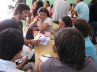 Los estudiantes expusieron sus propuestas a la comunidad y recogieron la visión de ellos para adecuarlas